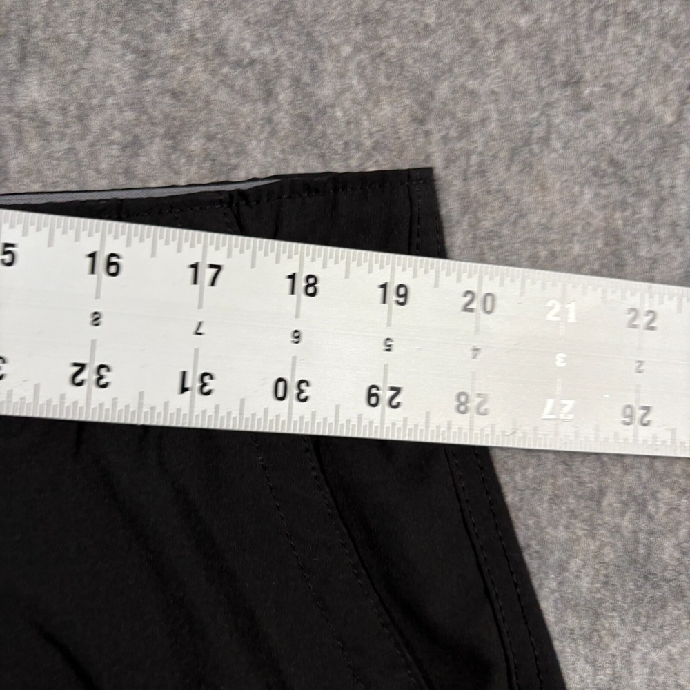 Denali Men's Bermuda Shorts Size 40 Black Flat Front Belt Loops Stretch Waist - Picture 7 of 8